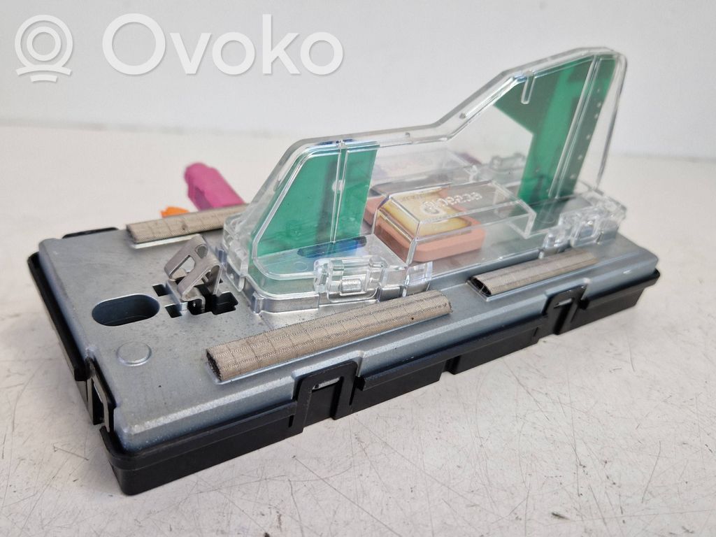 Volvo XC60 Aerial GPS antenna 