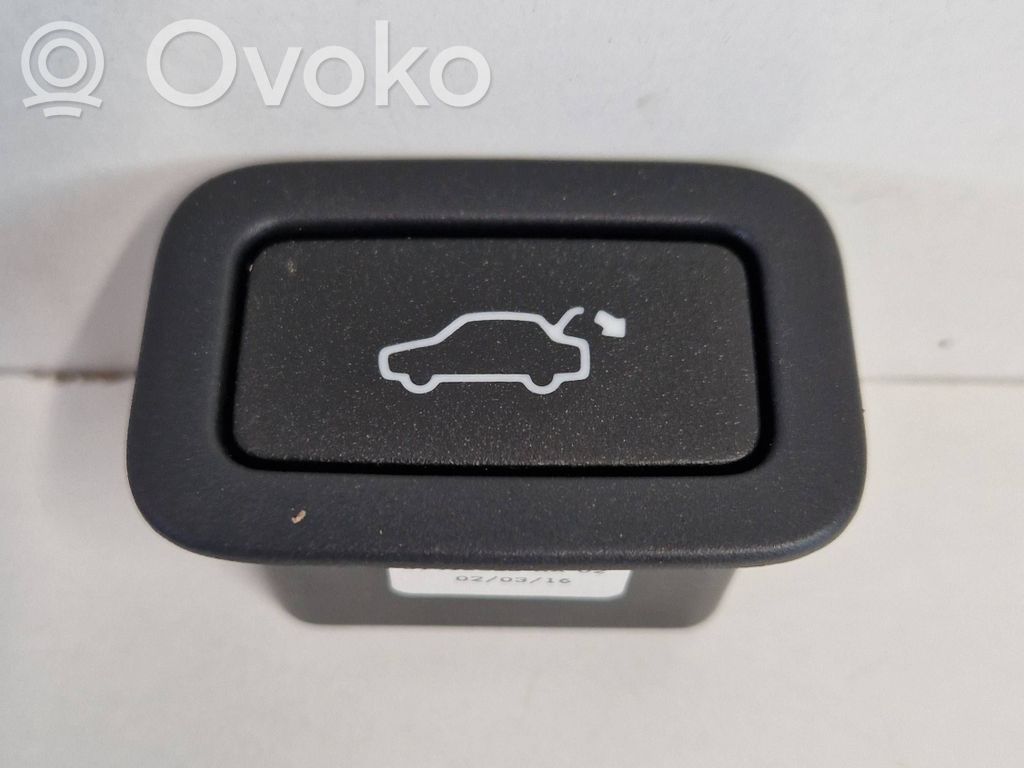 Volvo XC60 Tailgate/trunk/boot open switch 