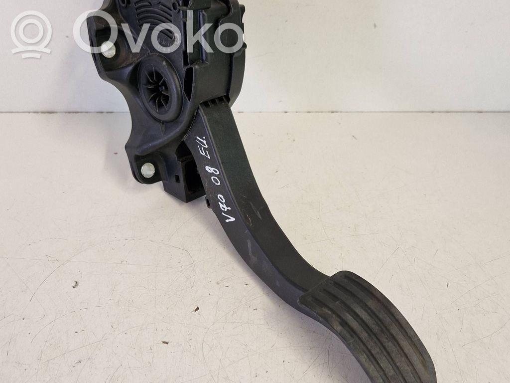 Volvo V70 Akceleratoriaus pedalas 