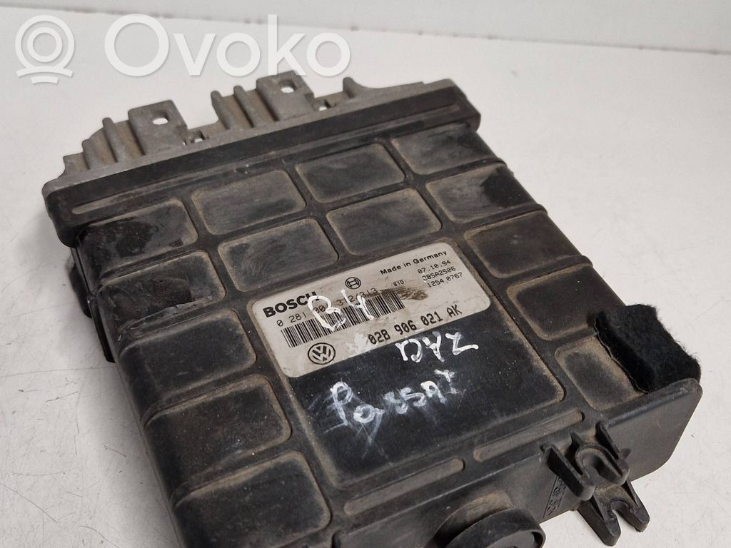 Volkswagen PASSAT B4 Engine control unit/module 