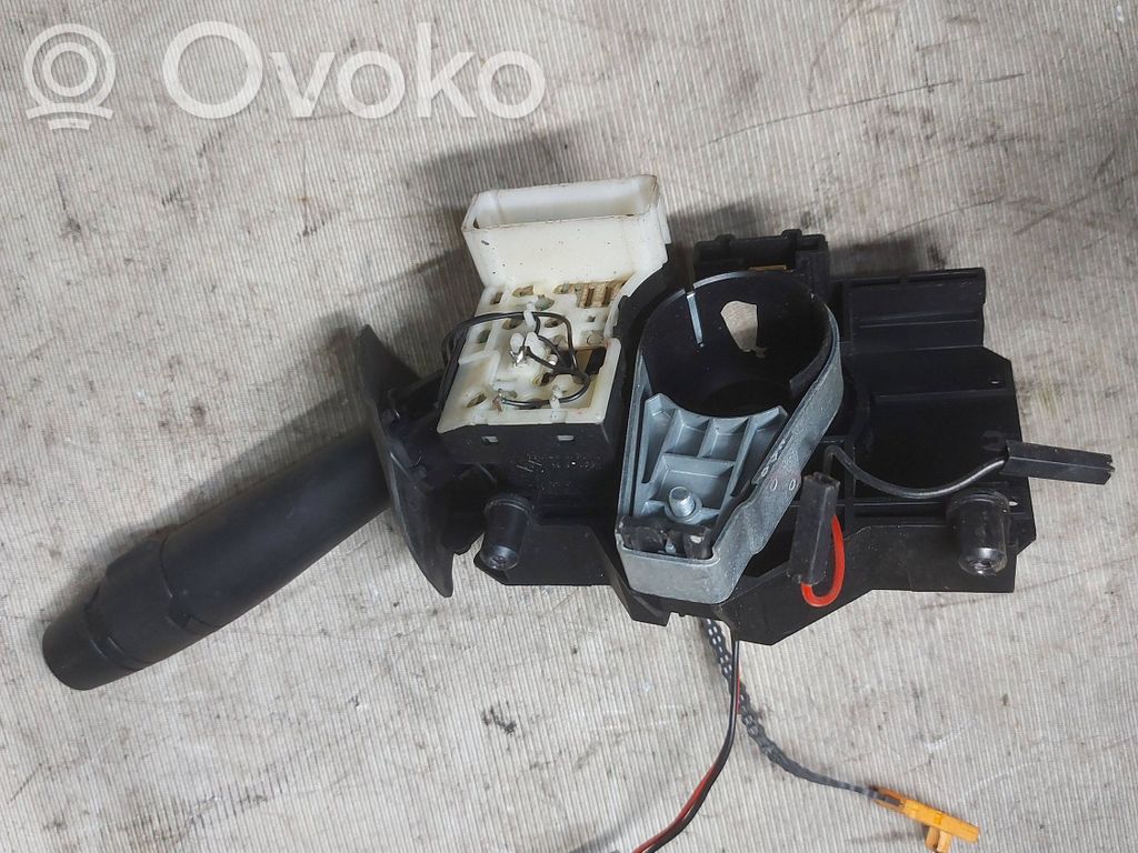 Renault Espace III Wiper turn signal indicator stalk/switch 