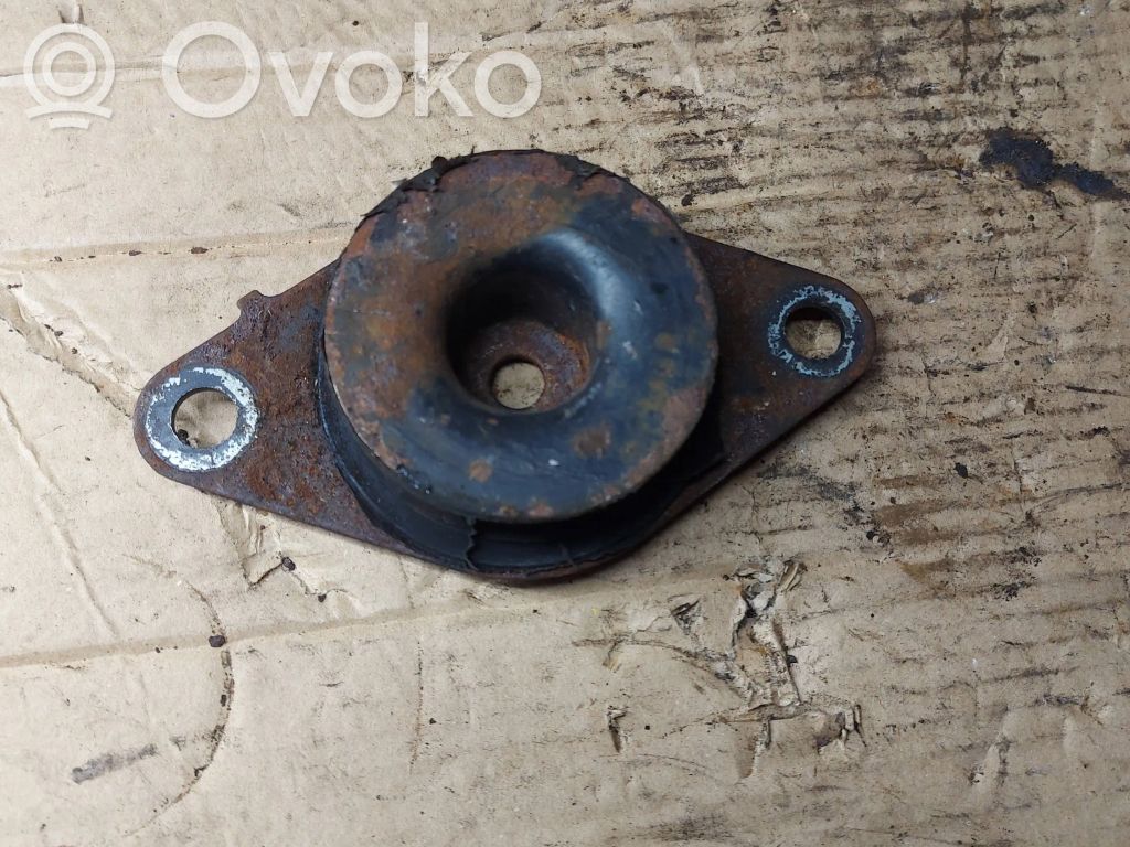 Renault Espace III Engine mount bracket 