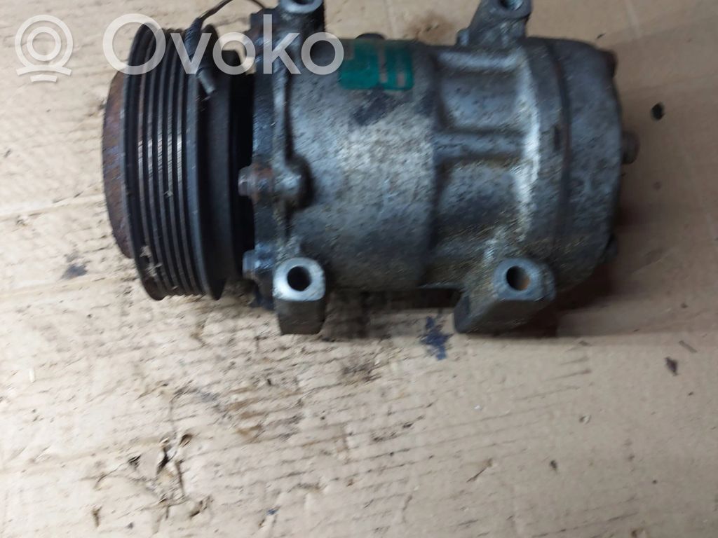 Renault Espace III Air conditioning (A/C) compressor (pump) 