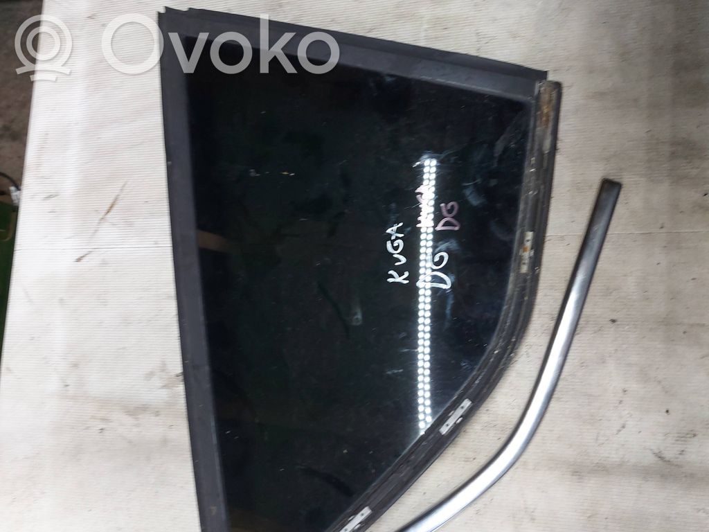 Ford Kuga I Rear side window 