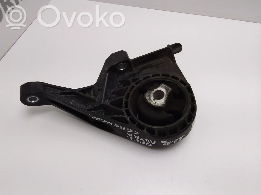 Opel Astra J Engine mount bracket 