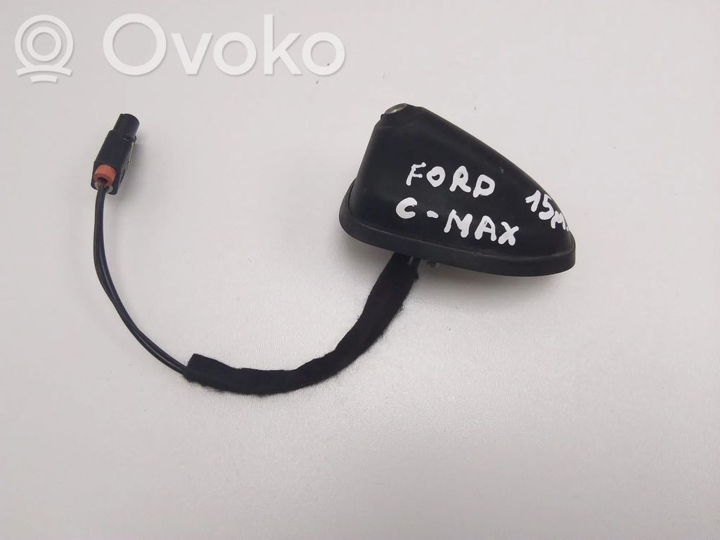 Ford C-MAX II GPS-pystyantenni 