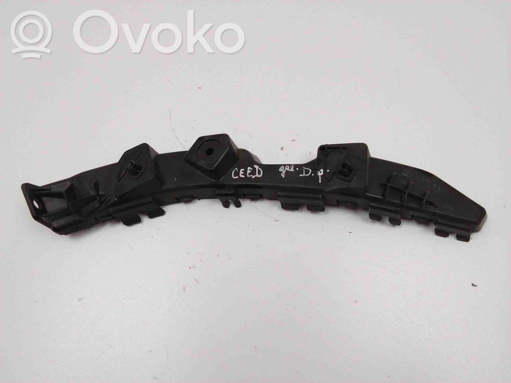 KIA Ceed Galinis laikiklis bamperio 