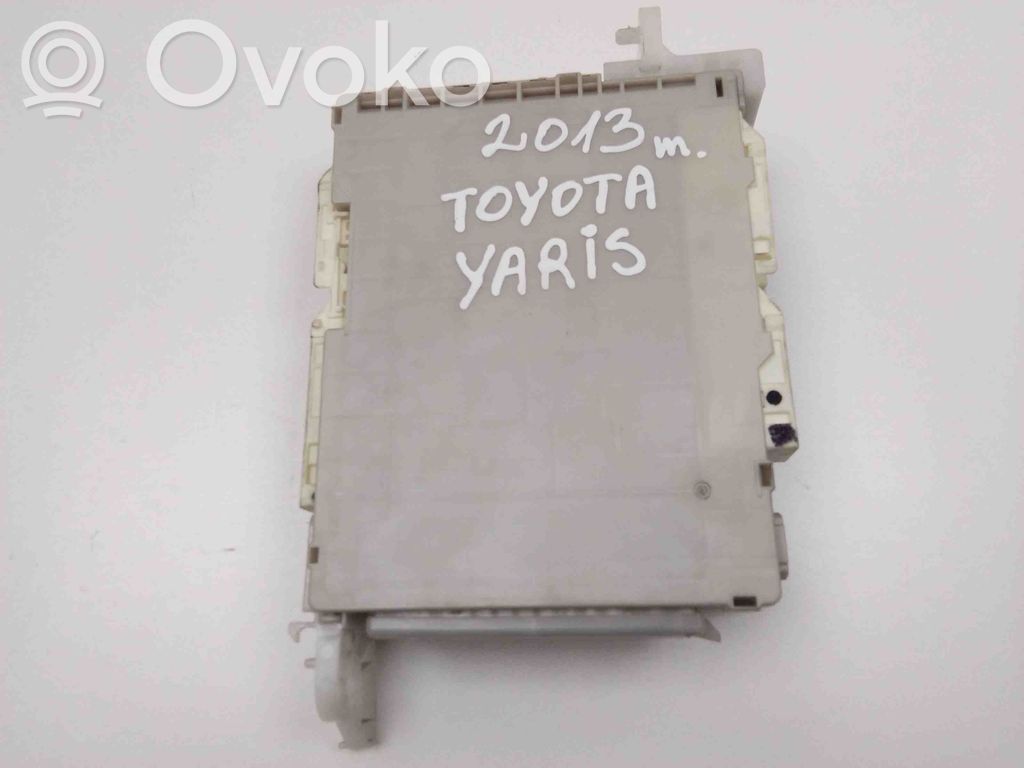 Toyota Yaris Sterownik / Moduł komfortu 