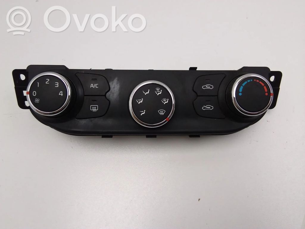 KIA Ceed Interior fan control switch 
