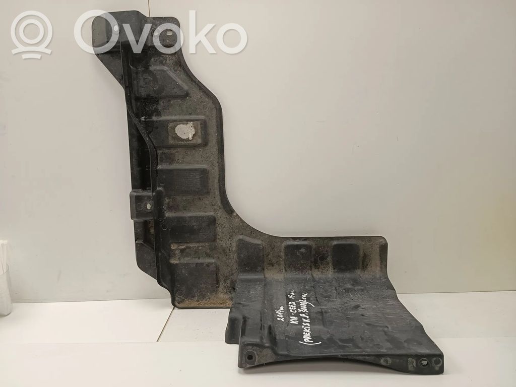 KIA Ceed Sivupohjapanssari 