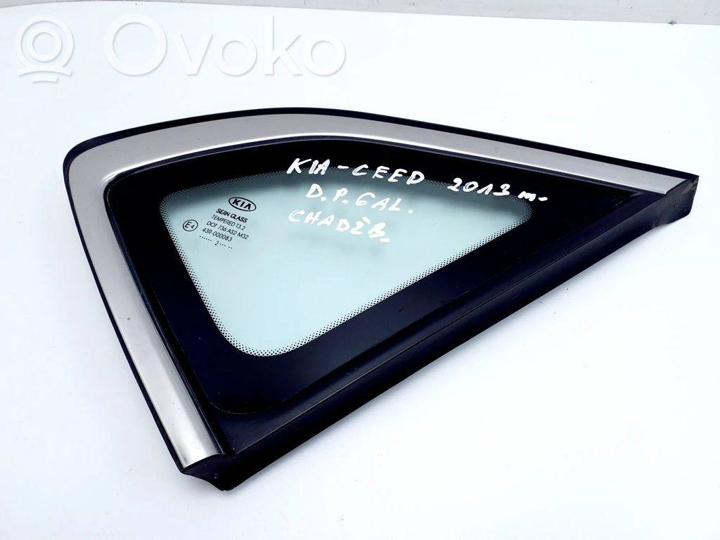 KIA Ceed Ventanilla de ventilación de la puerta trasera 