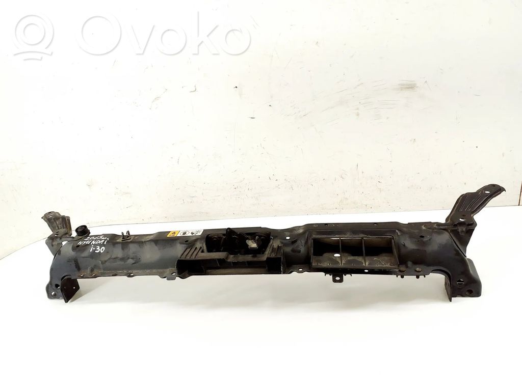 Hyundai i30 Top upper radiator support slam panel 
