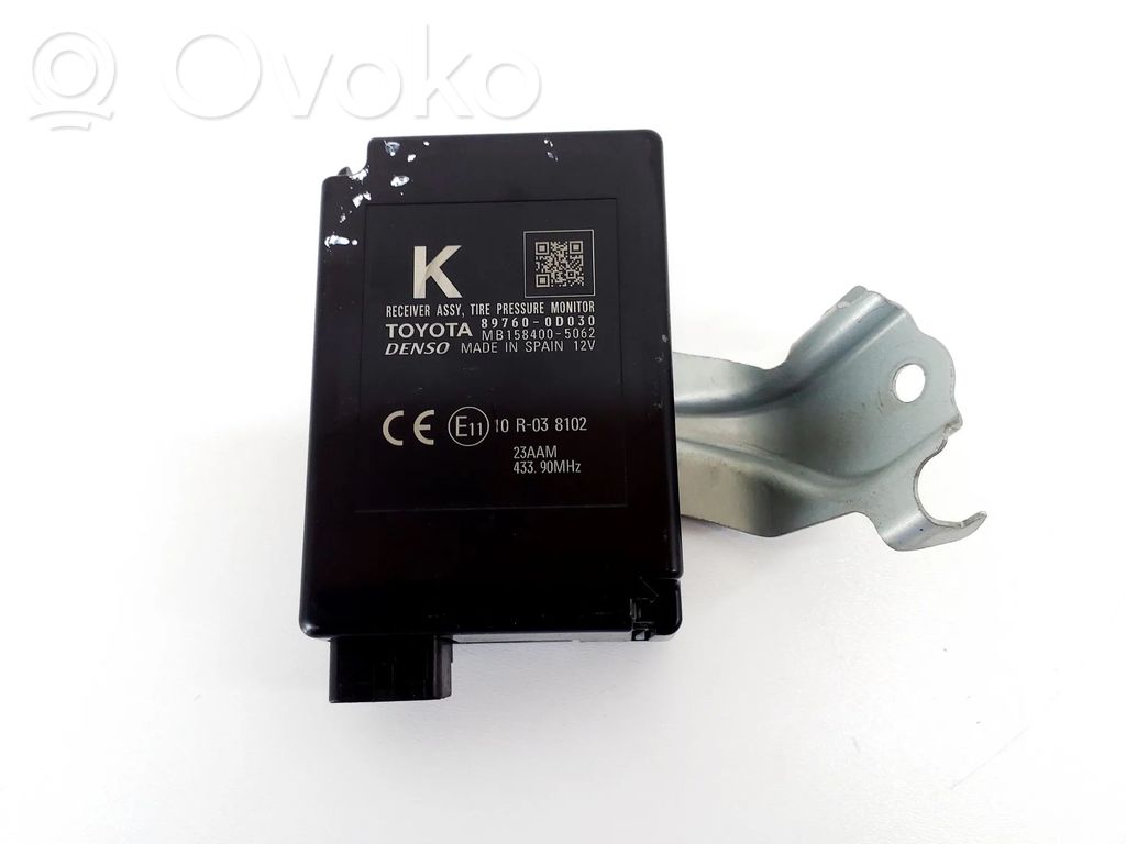 Toyota Yaris Tire pressure control unit 