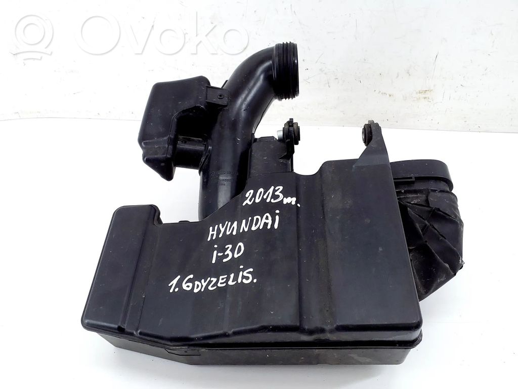 Hyundai i30 Intake resonator 