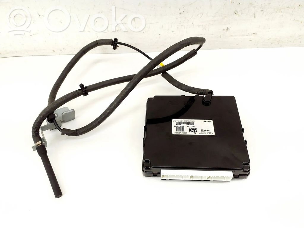 KIA Ceed Avaimettoman käytön ohjainlaite/moduuli 
