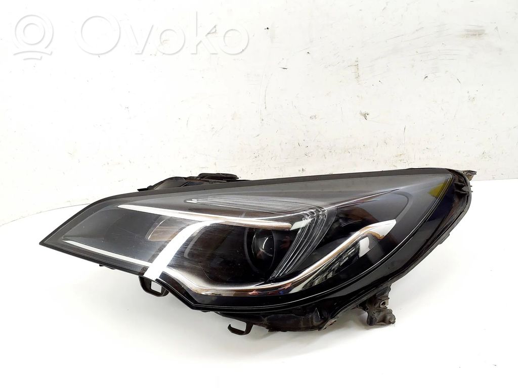 Opel Astra K Lampa przednia 