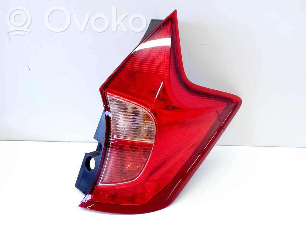 Nissan Note (E12) Takavalot 