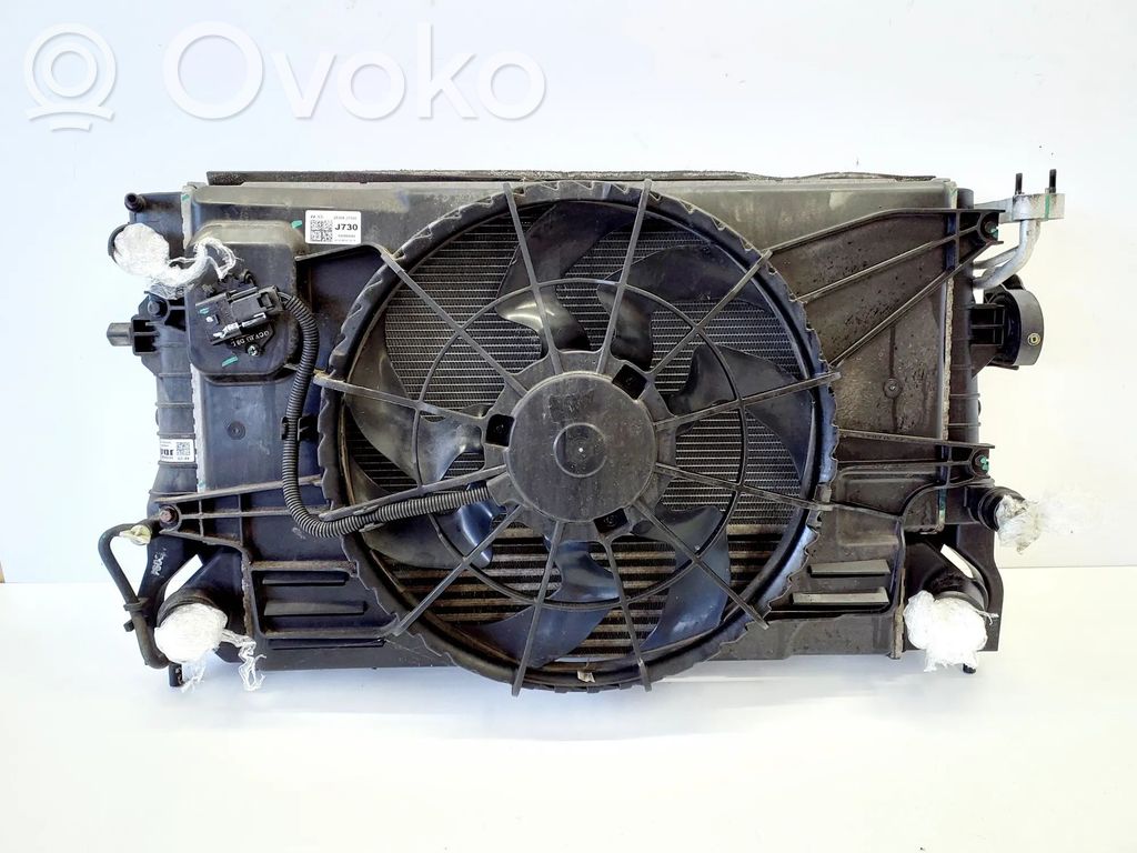 KIA Ceed Radiatorių komplektas 