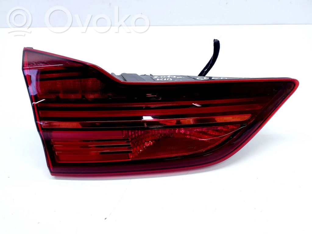 KIA Ceed Tailgate rear/tail lights 