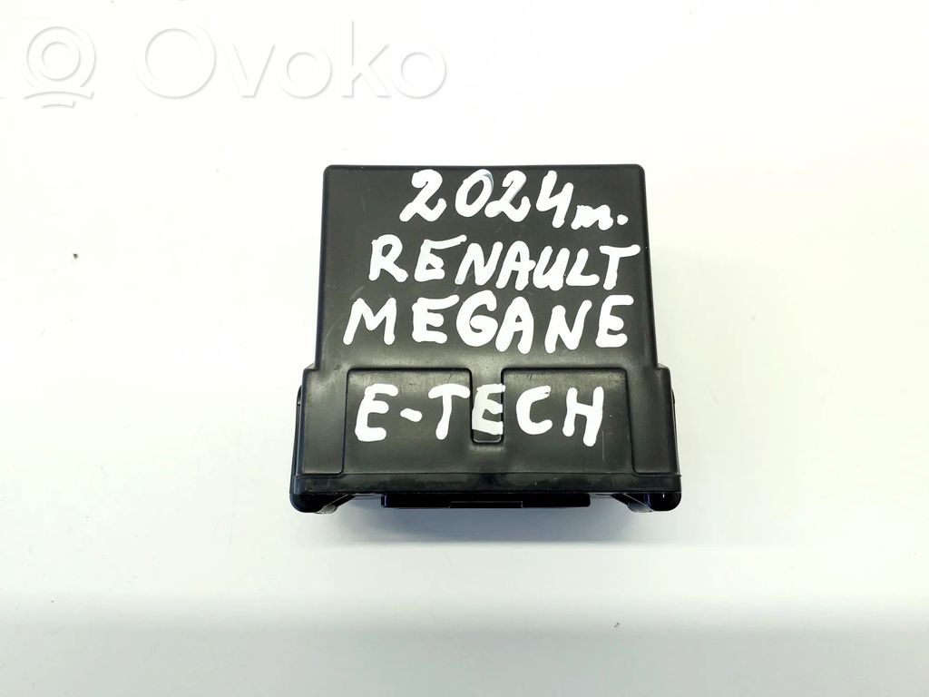 Renault Megane E-Tech Other devices 
