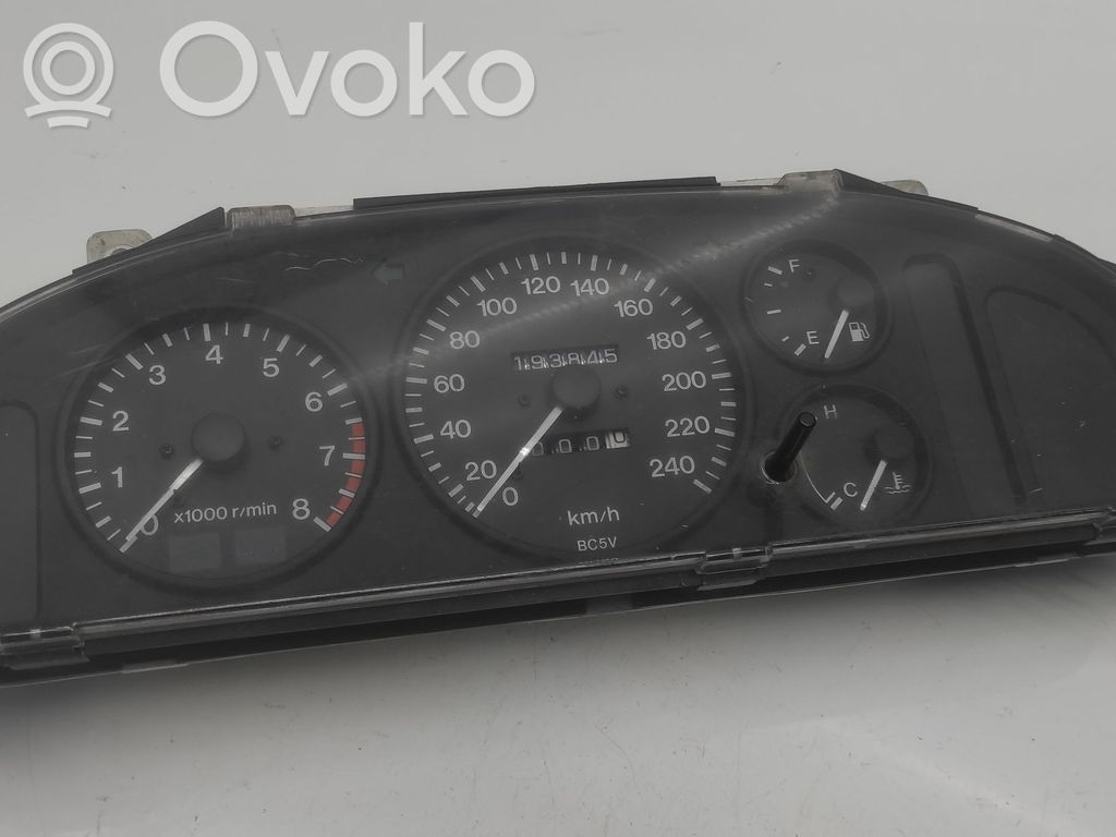 Mazda 323 F Speedometer (instrument cluster) 