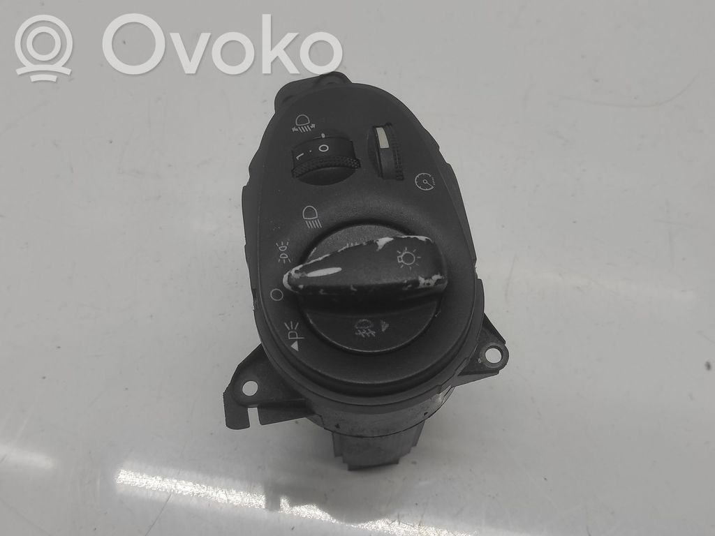 Ford Focus Light switch 