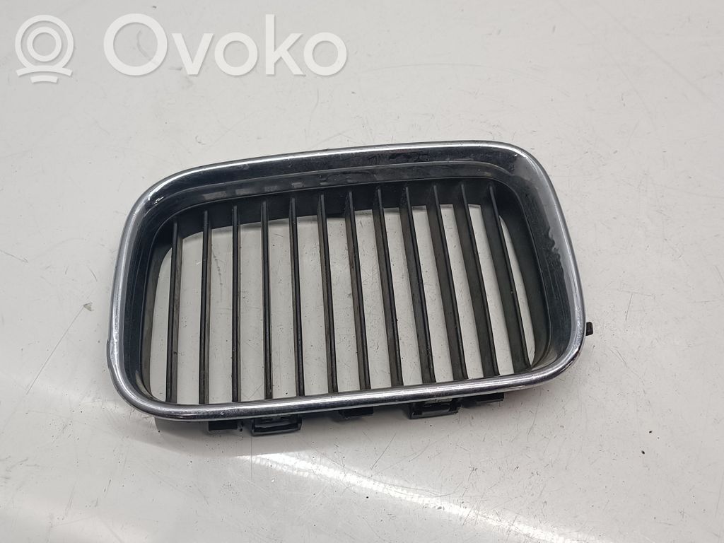 BMW 3 E36 Front bumper upper radiator grill 