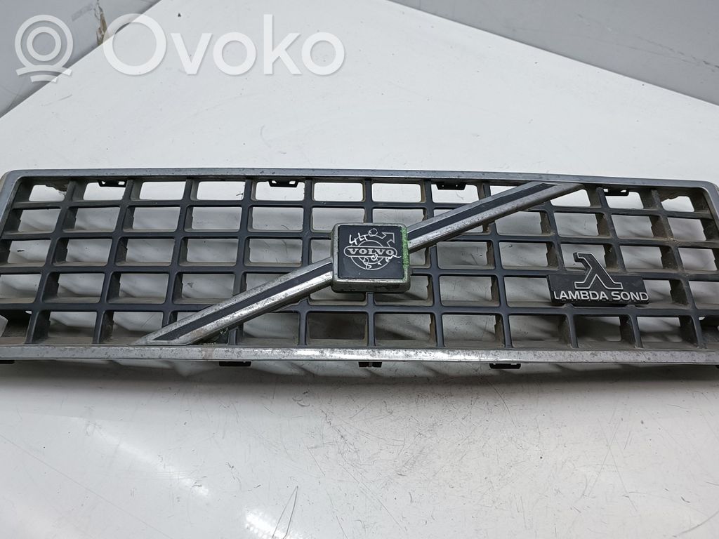 Volvo 440 Front bumper upper radiator grill 