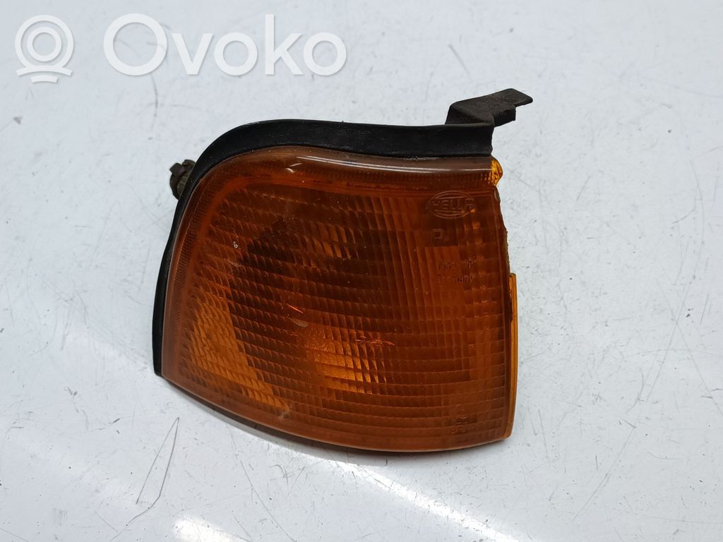 Audi 80 90 B3 Front indicator light 