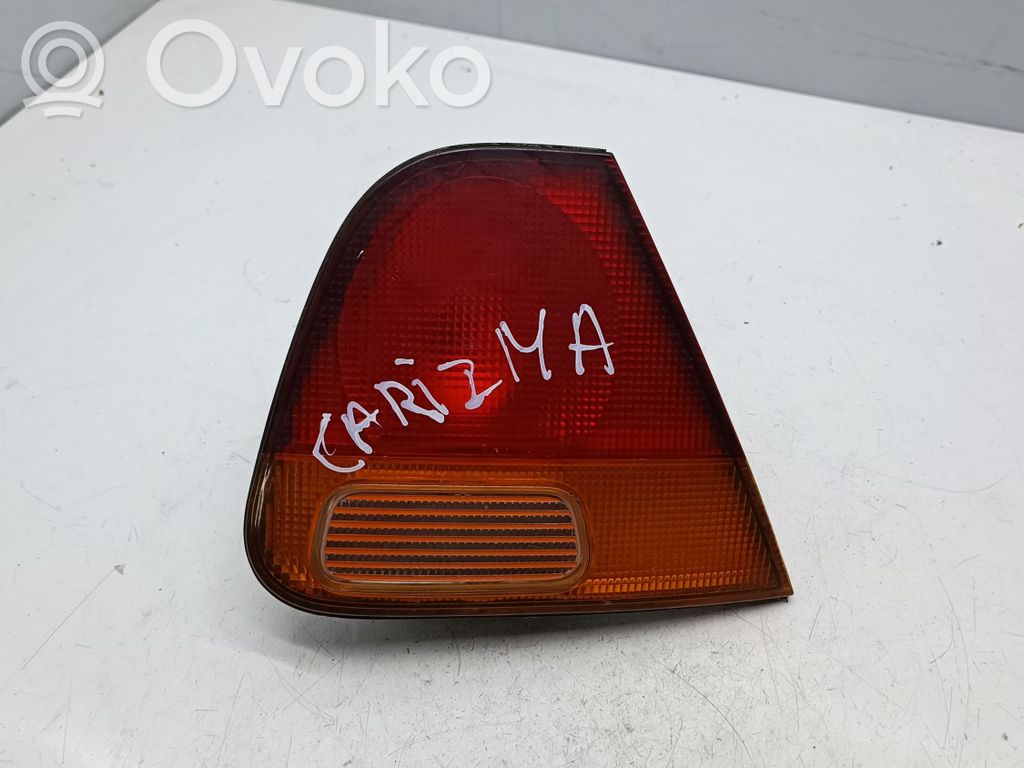 Mitsubishi Carisma Galinis žibintas dangtyje 