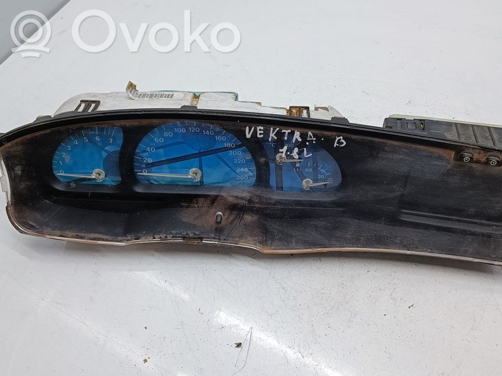 Opel Vectra B Licznik / Prędkościomierz 