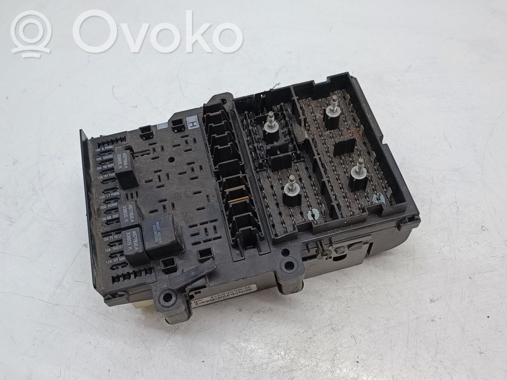 Chrysler Voyager Fuse module 