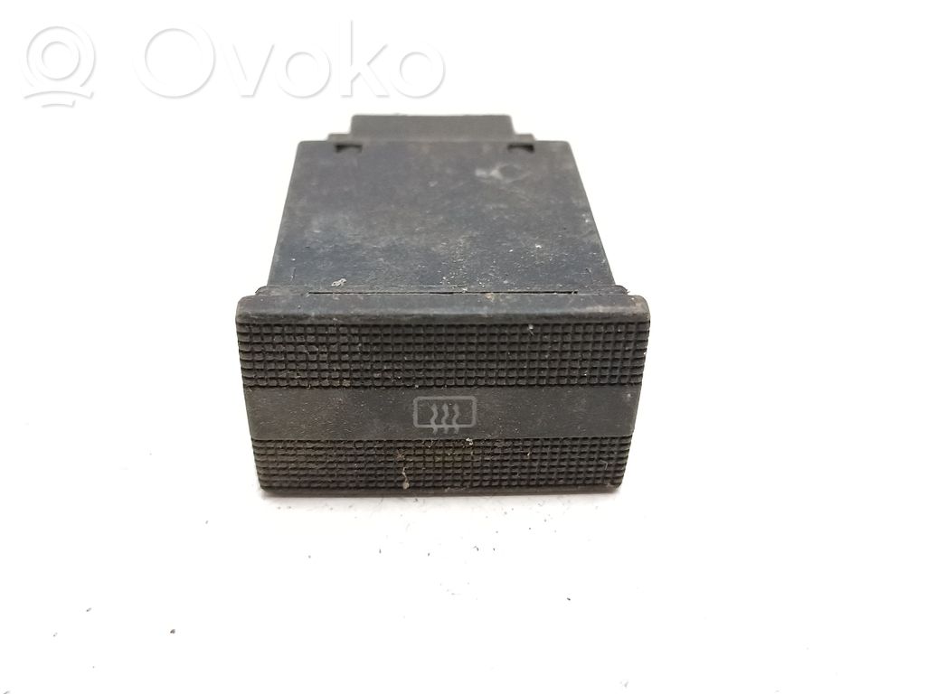 Volkswagen Golf III Windscreen/window heater switch 