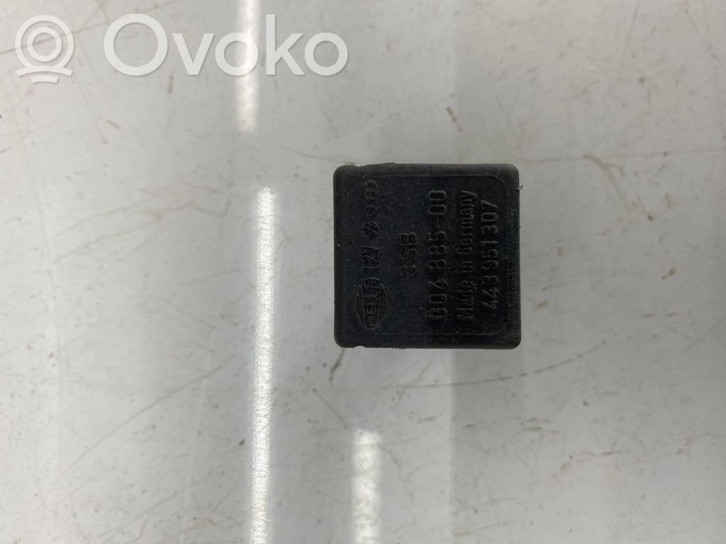 Audi 80 90 B3 Muu rele 