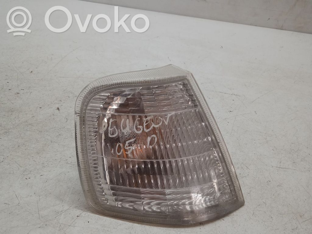 Peugeot 405 Front indicator light 