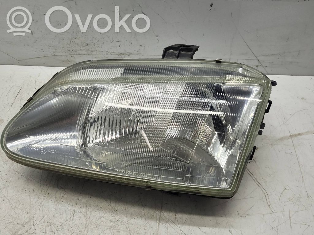 Renault Scenic I Headlight/headlamp 