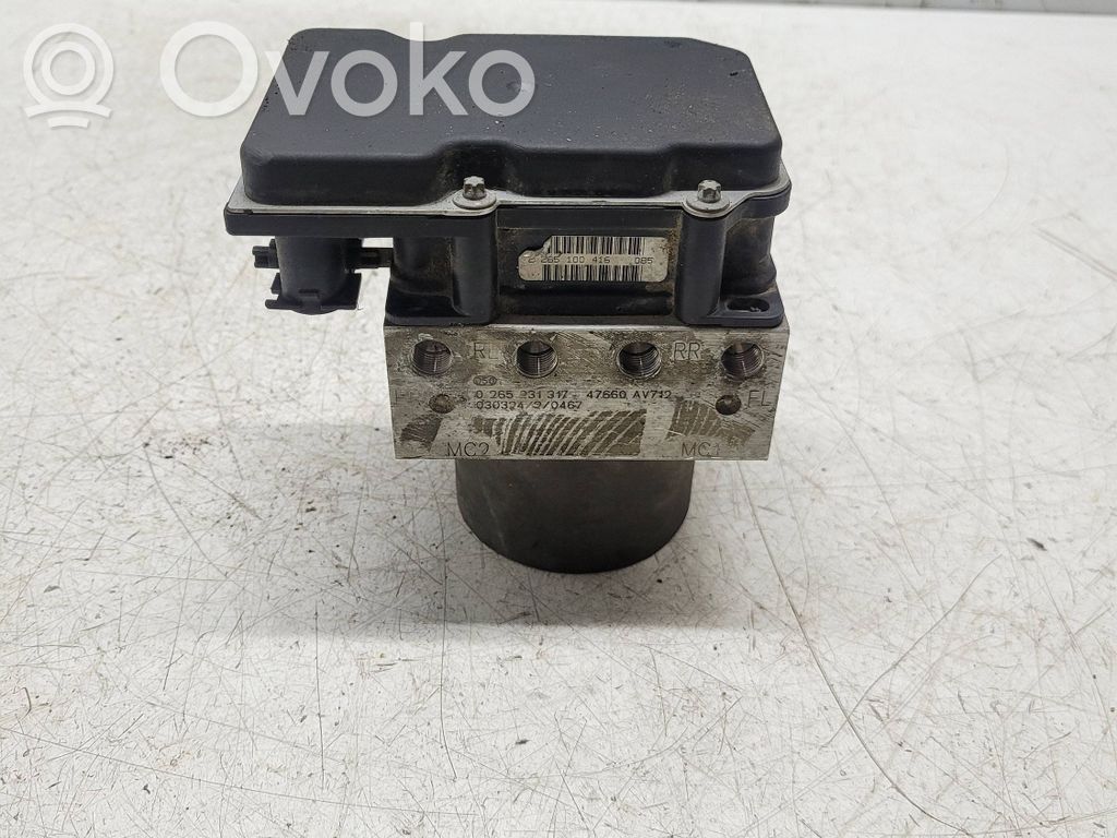 Nissan Primera ABS bloks 