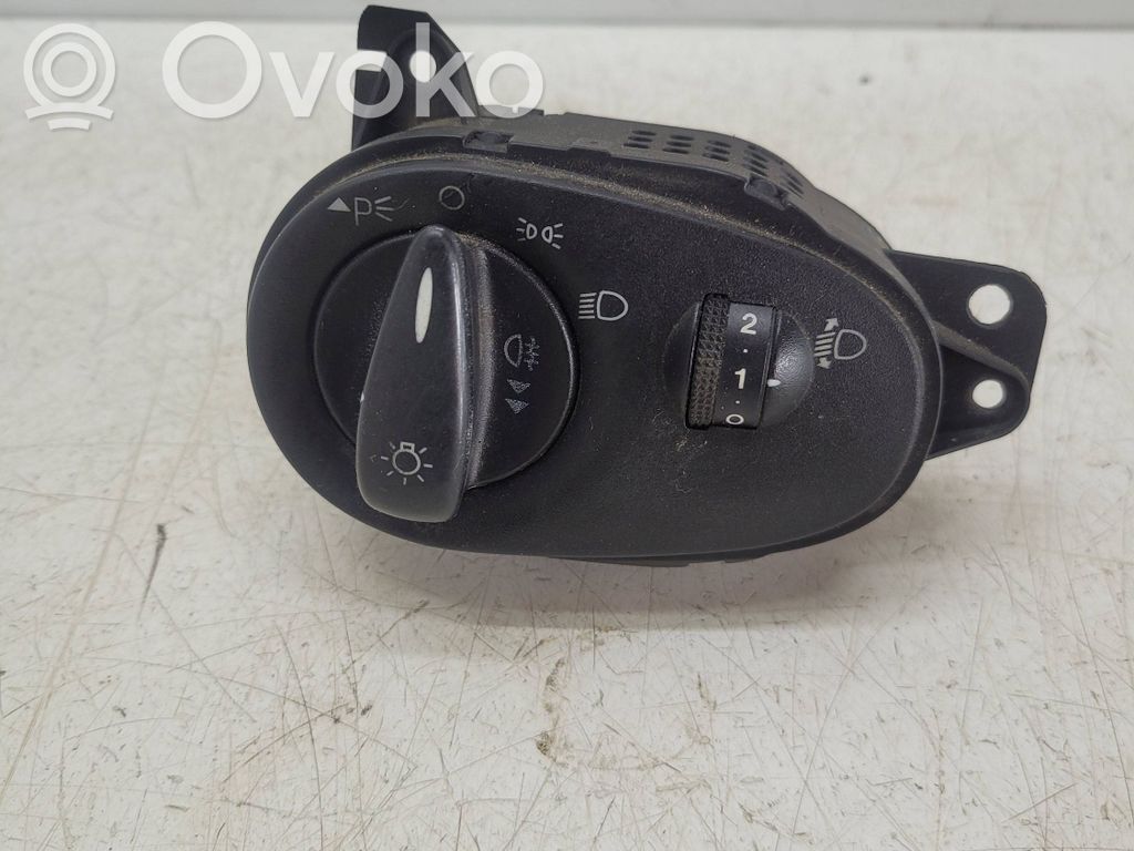 Ford Focus Lukturu slēdzis 
