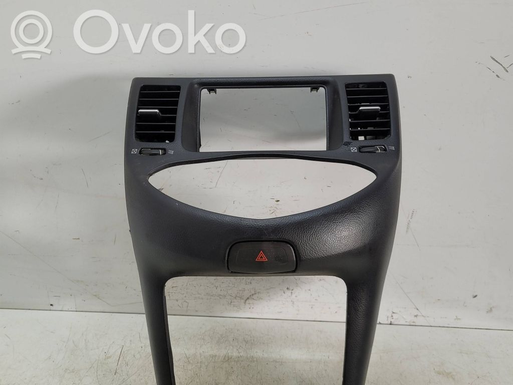 Nissan Almera Tino Отделочный щит панели (центральный) 