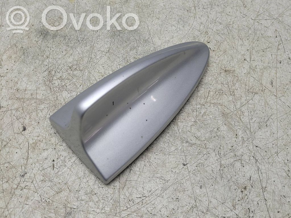 BMW 3 E90 E91 Stogo (GPS) antenos dangtelis 