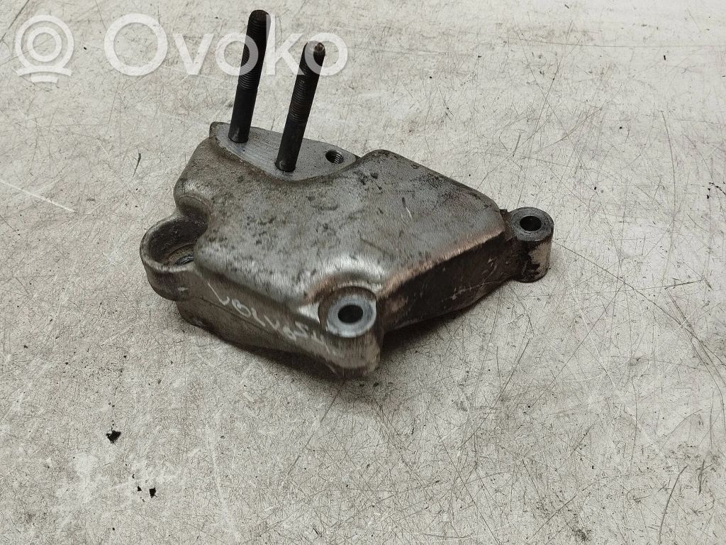 Volvo S40, V40 Engine mounting bracket 