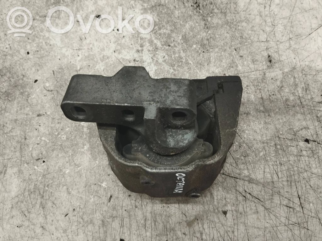 Skoda Octavia Mk1 (1U) Engine mount bracket 