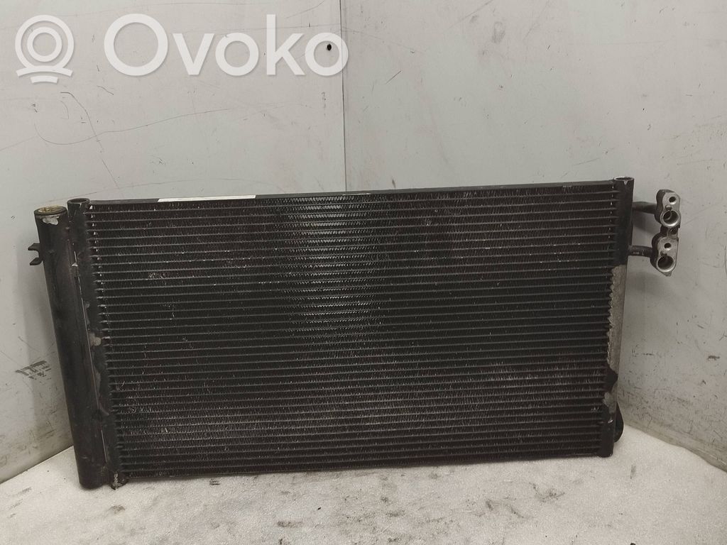 Radiateur condenseur de climatisation