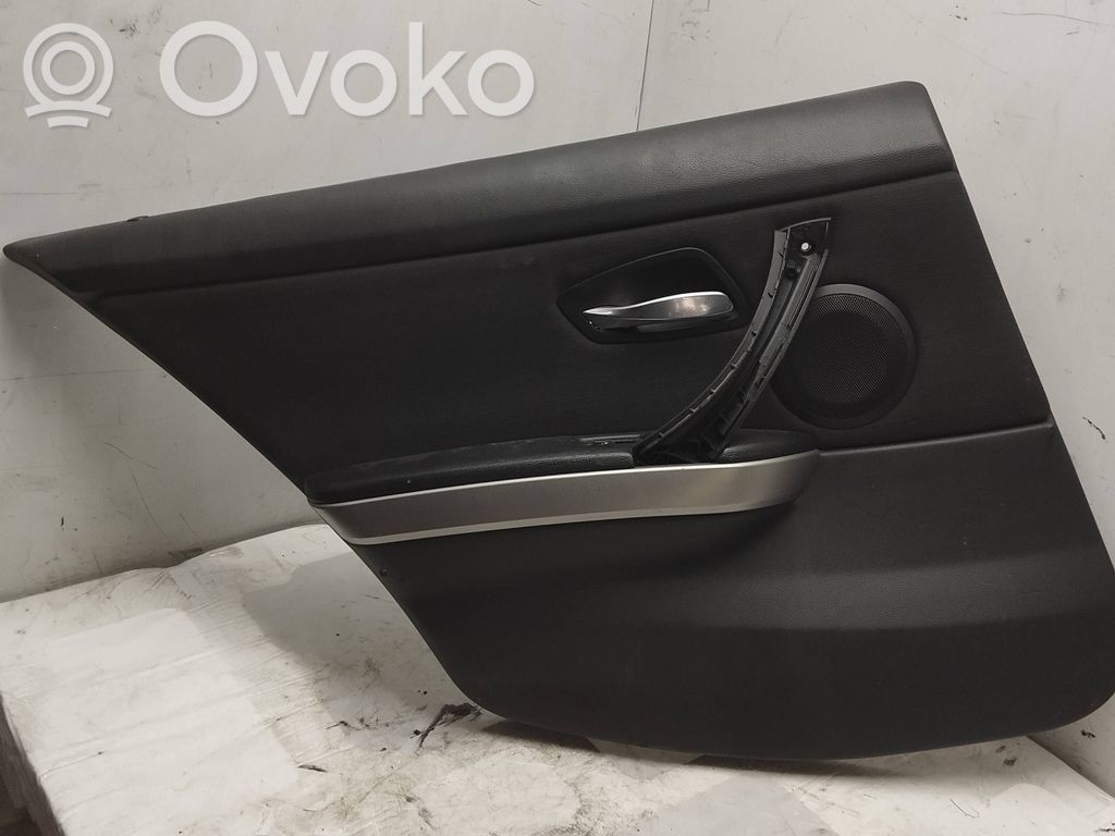 BMW 3 E90 E91 Apšuvums aizmugurējām durvīm 