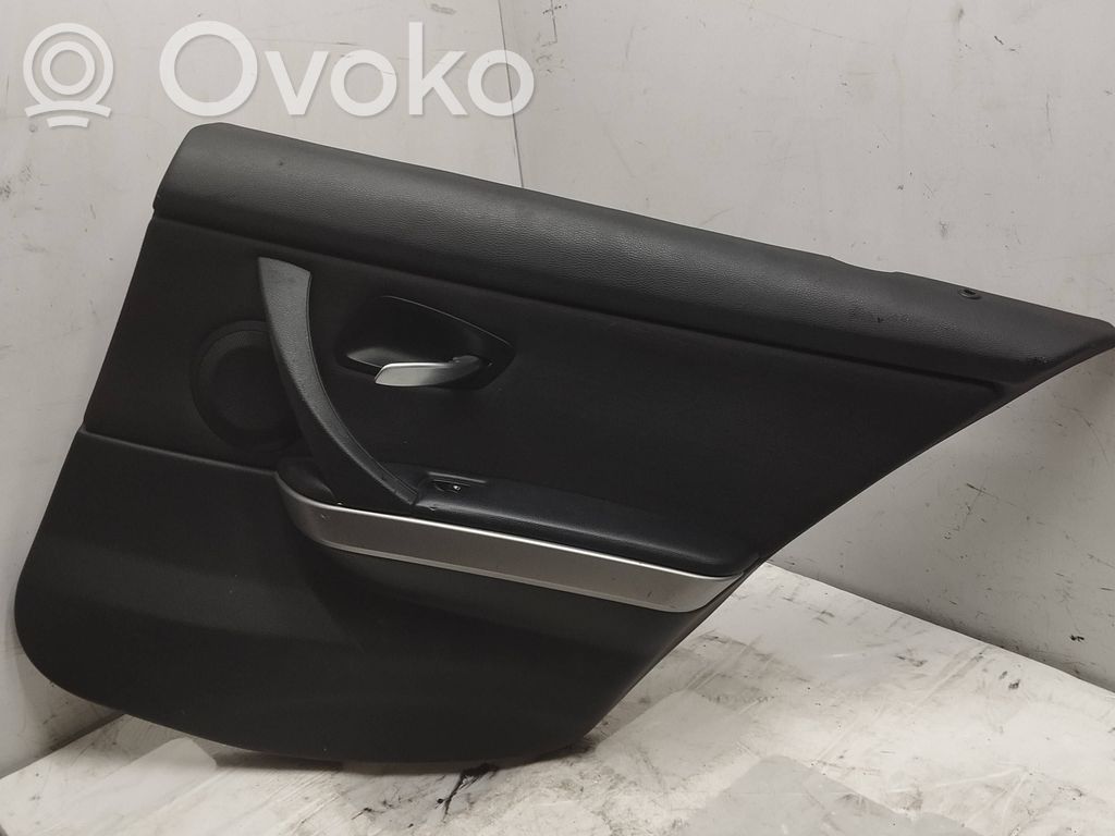 BMW 3 E90 E91 Apšuvums aizmugurējām durvīm 