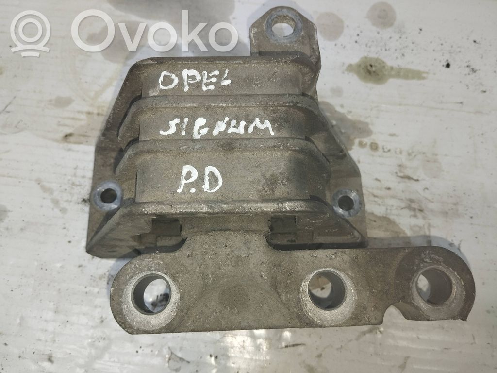 Opel Signum Engine mount bracket 