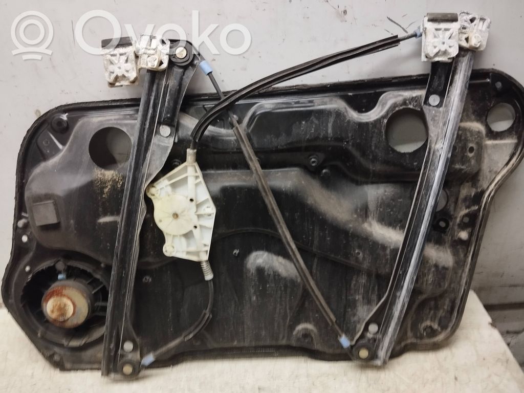 Volkswagen Golf IV Macara ușă față cu motor 