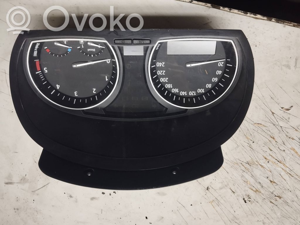 BMW X3 E83 Speedometer (instrument cluster) 