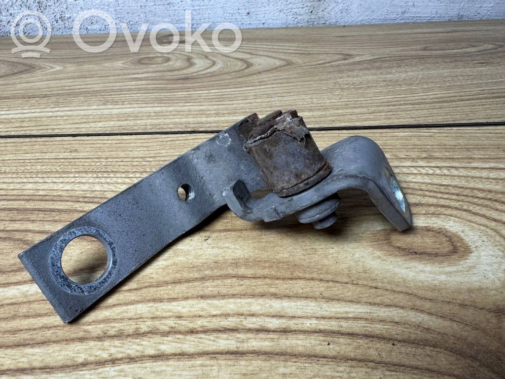 Ford S-MAX Rear door lower hinge 