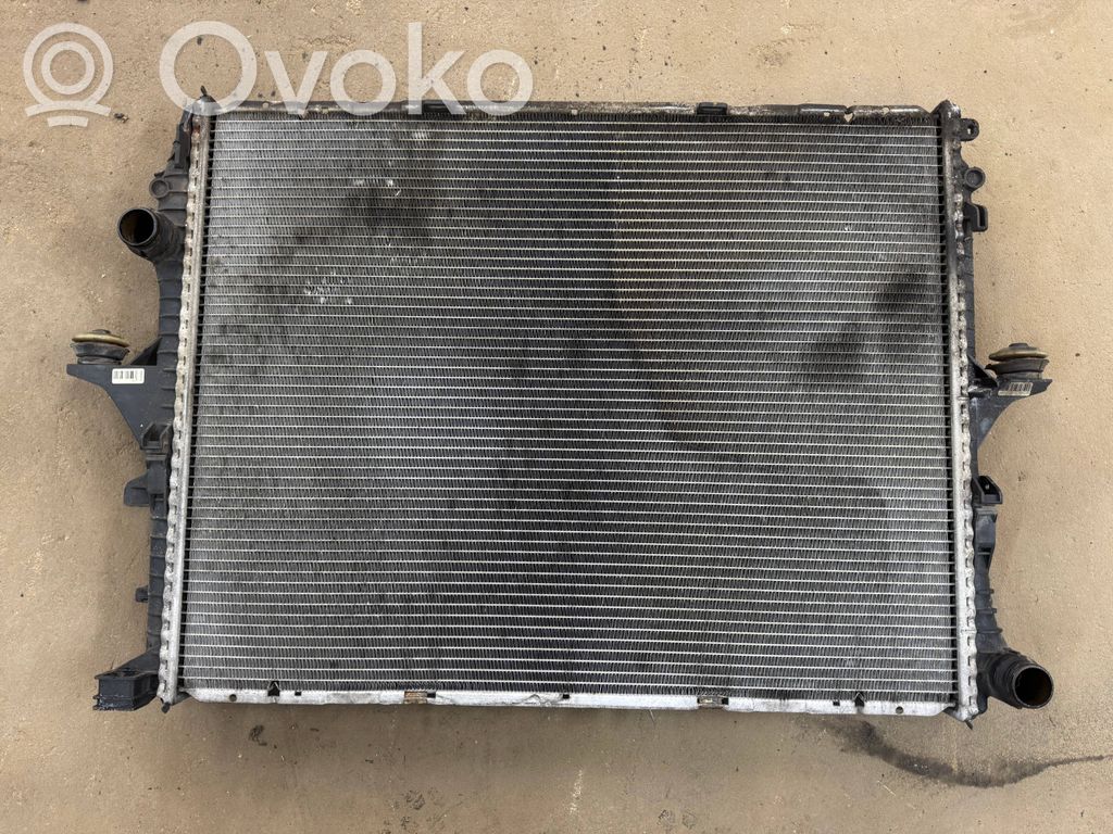 Audi Q7 4L Aušinimo skysčio radiatorius 